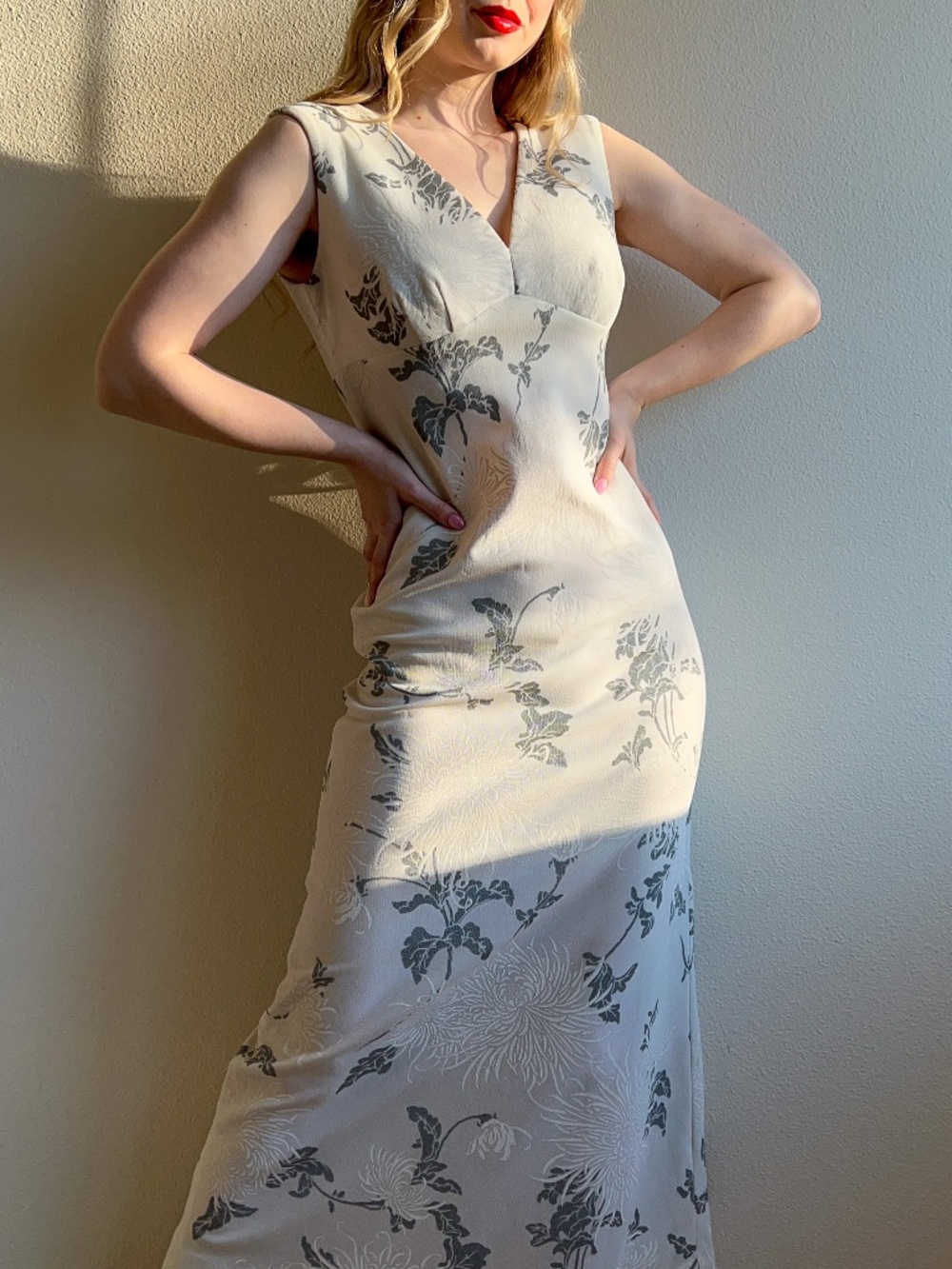 Vintage 1970s White Maxi Dress With Gray Floral Print (L)